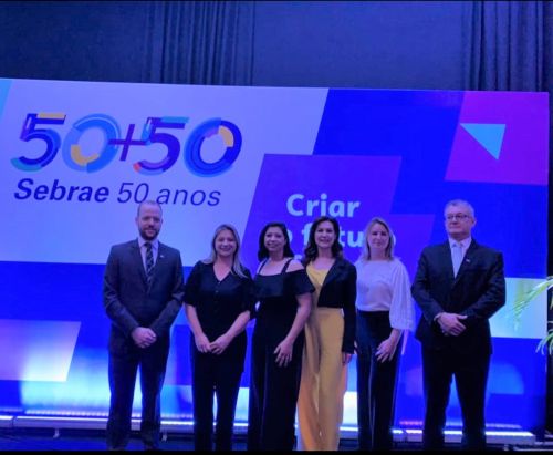 Administração Municipal de Nova Aurora participa de festa em comemoração aos 50 anos do Sebrae realizado em Cascavel
